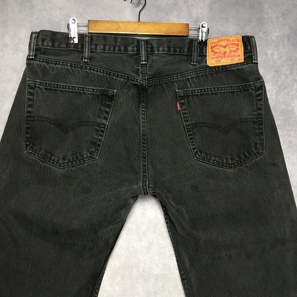 Levis Men 505 Regular Fit Black Gray Jeans size 40x30 Cotton Denim Pants Zip Fly